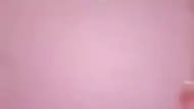 Home Made indian XXX sex! Desi sexy village bhabi show her hot boobs