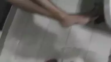 Oh ! Are You Peeing On My Feet First Time In Sri Lanka අයේෂගෙ කකුලට චූ දාල With Sri Lankan