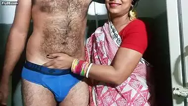 Sasur Ne Bahu Se Bola Pith Pe Oil Laga Do, Fir Gate Par Hi Chod Diya