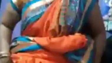 Malayali aunty showing yoni – Solo nude MMS