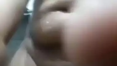 Today Exclusive- Desi Girl Record Bathing Clip For Lover