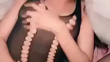 A sexy girl fucks like a whore in a Bangladeshi bf video