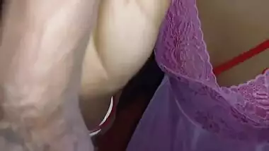 Lund Se Ek Bar Fingering Se Ek Bar Pani Nikal Kar Diya Hot Indian Bhabhi