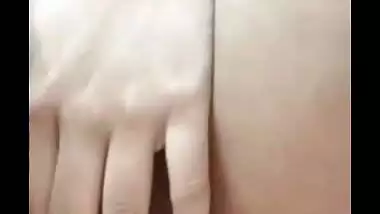 Beautiful hairy pussy rubbing on live cam by horny GF