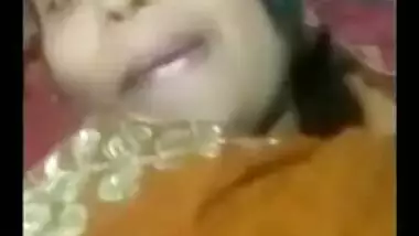 Amateur Desi bitch poses for XXX video call teasing with her tits