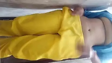 Hot Girl Hindi Get Off Cloth Gaand Ka Ched Dikhaya Suck Anal Indian Desi Gilr