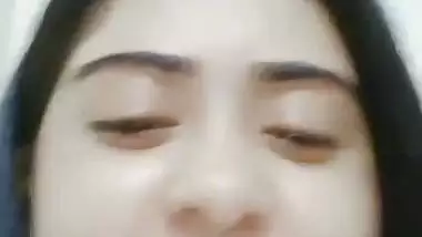 Gorgous maal naked chat on live video call with lover