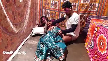 Horny Hot Desi Bhabhi Has Hardcore Sex At Midnight Please Cum Inside My Indian Pussy