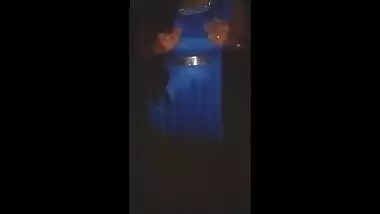 Desi aunty showing her pussy