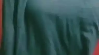 Today Exclusive -desi Bhabhi Bathing Video Record By Hubby Part 2