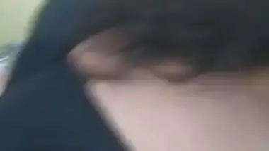 Sexy Desi girl is proud of her XXX melons and it's easy to understand why