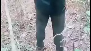 Village aunty is caught fucking outdoor with brother of hubby, Desi mms