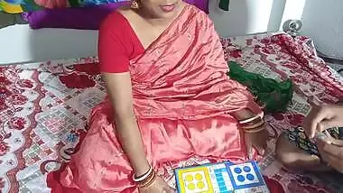 Bengali Boudi In Bhabhi Ke Sath Ludo Khela Or Choda Clear Hindi Voice Sex Video