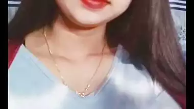 Girlfriend in glasses stands nude in bathroom viral xxx