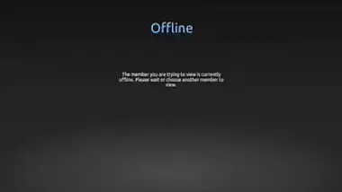 lol spying while she eats, she has thick tits