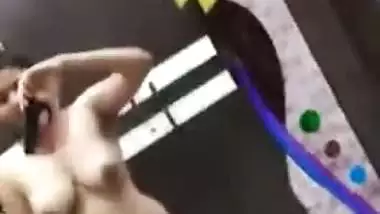 Sunday Janta Curfew nude selfie