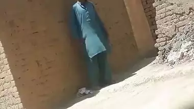 Desi sex video of a slut wife in hijab outdoor sex with her lover