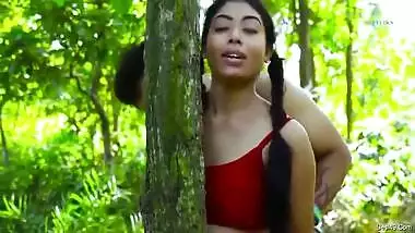 Desi Village Bhabhi Ko Khet Me Lejake Ki Chuday With Desi Bhabhi And Desi Aunty