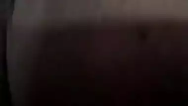 Wife sleeps and Indian man takes advantage of it to film meaty pussy