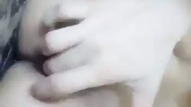 Desi mms sex of an 18-year-old girl fingering her asshole