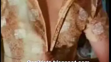 indian teen masala actress and sexy bikini model namitha kapoor hot ne