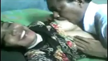 Desi sex clip of a large love melons bhabhi having enjoyment with her neighbor