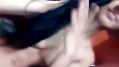 Sundar sexy college girl masturbation