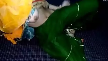 Bhabhi Ki Gori Gaand Dekhkar Lund Khada Ho Gya Hindi Voice - Devar Bhabhi