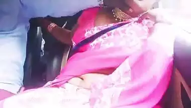 Car sex indian romance. Beautiful sexy saree housewife with boyfriend Telugu dirty talks.