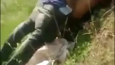 Desi XXX mms, nasty Mallu couple was caught fuck outdoor in bushes