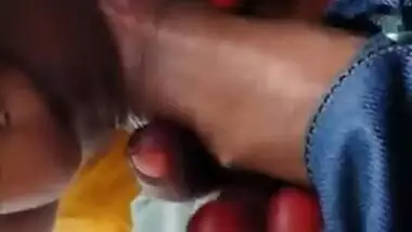 Telegu Desi girl has oral XXX sex with lover in close-up homemade porn