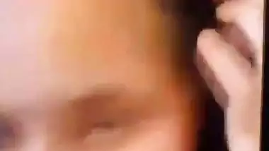 GF gives an Indian blowjob to her BF in the car