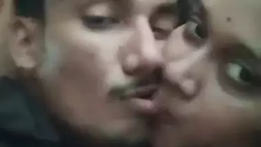 Desi lovers kissing and fucking xxx hot MMS