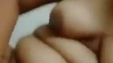 Tamil Slut Bhabhi Masturebating in Bathroom