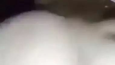 Hard chudai of a curvy babe in the doggy style